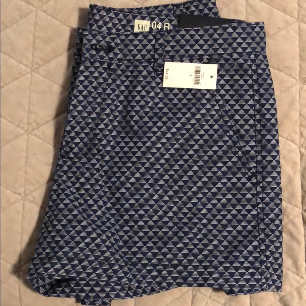 Gap Sz. 4 Summer Short
